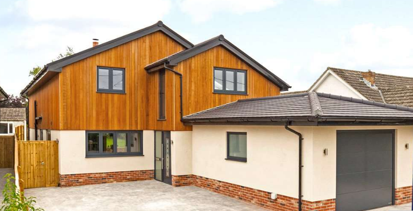 Aluminium casement window